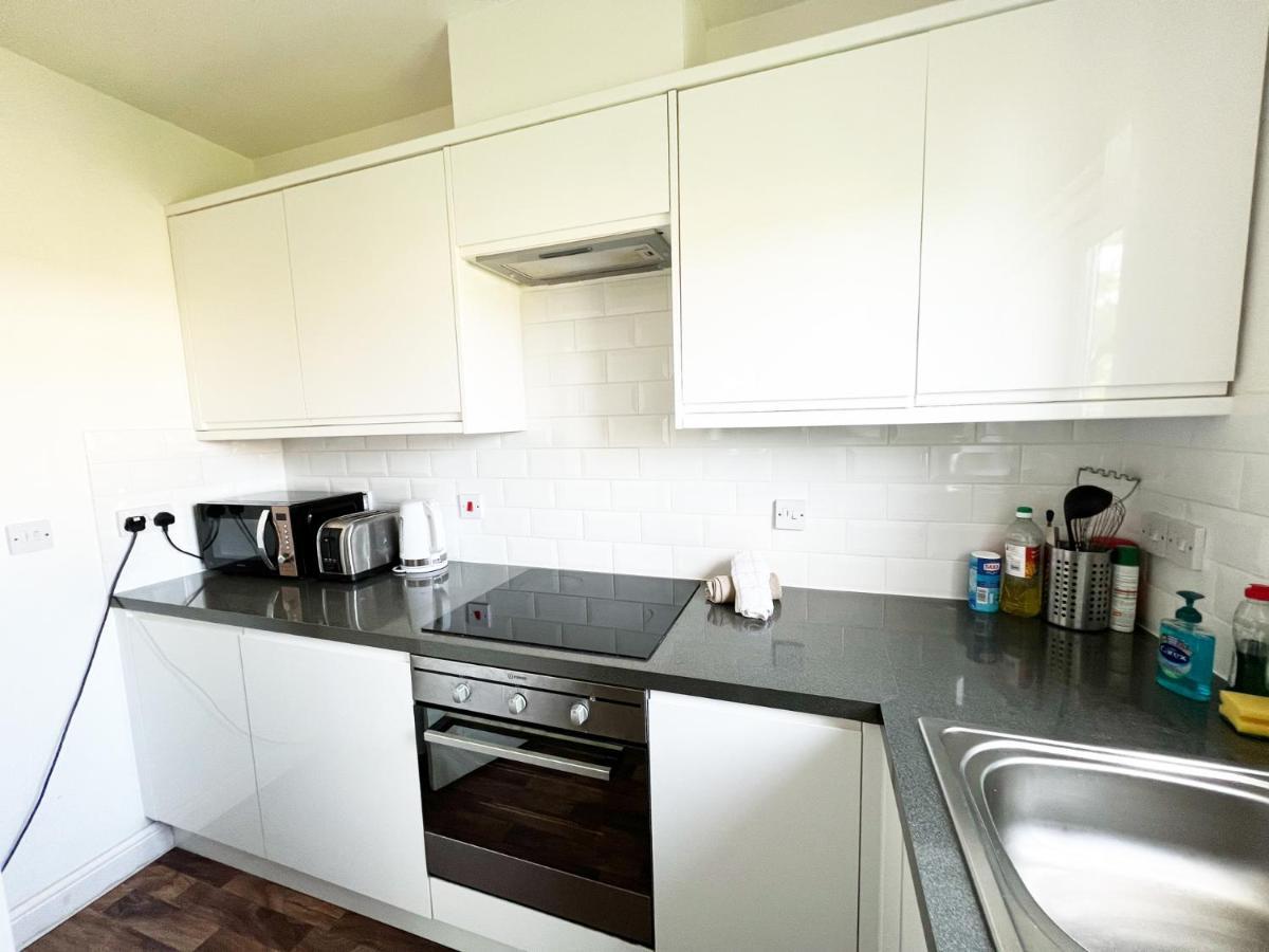 Gracenote Properties Hemel Hempstead - Serviced Apartment With Free Parking ภายนอก รูปภาพ