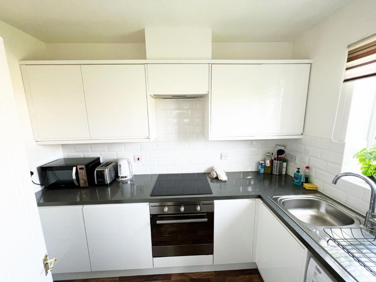 Gracenote Properties Hemel Hempstead - Serviced Apartment With Free Parking ภายนอก รูปภาพ